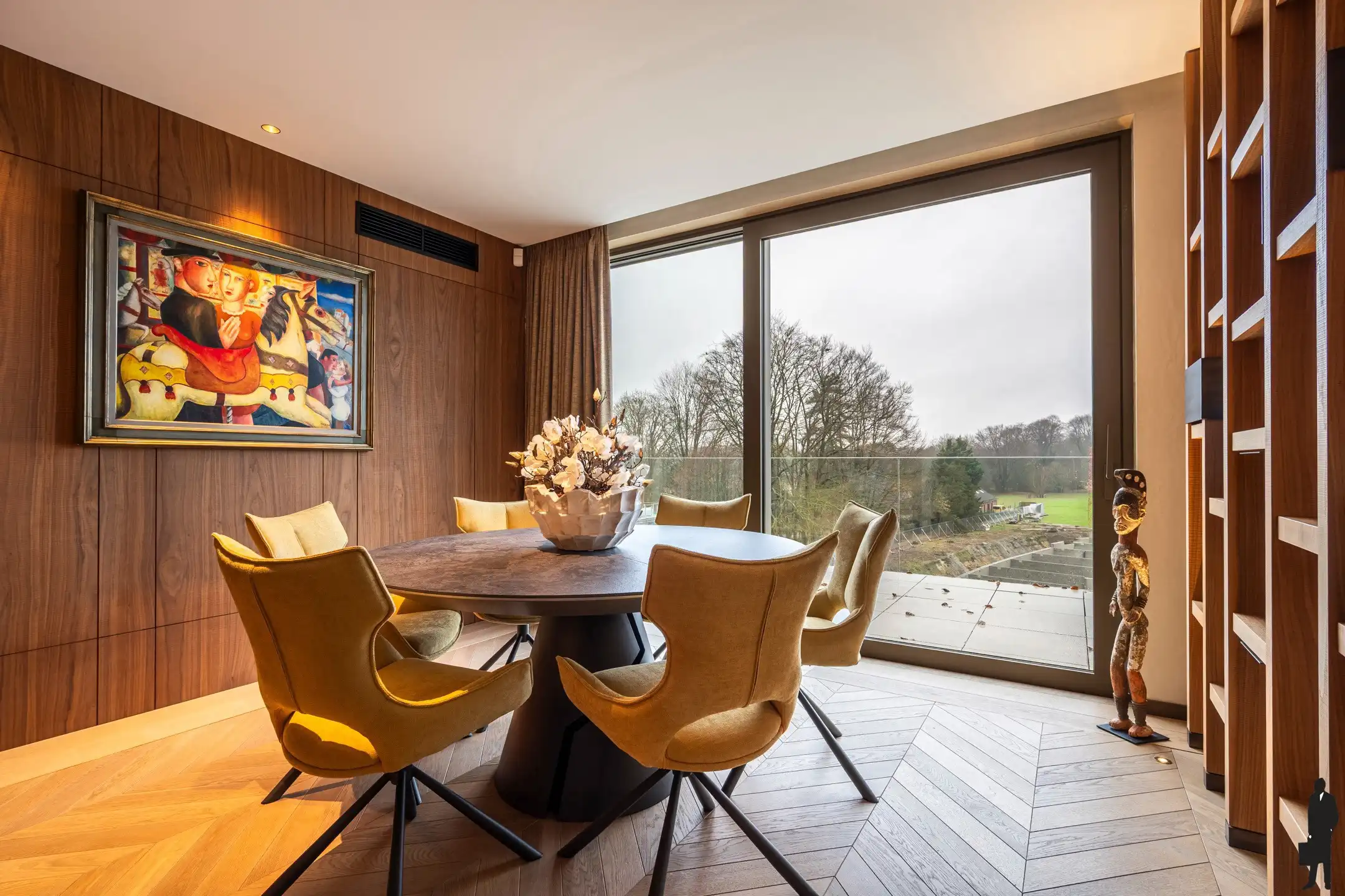 Exclusief villa-appartement van ca. 310 m² foto 16