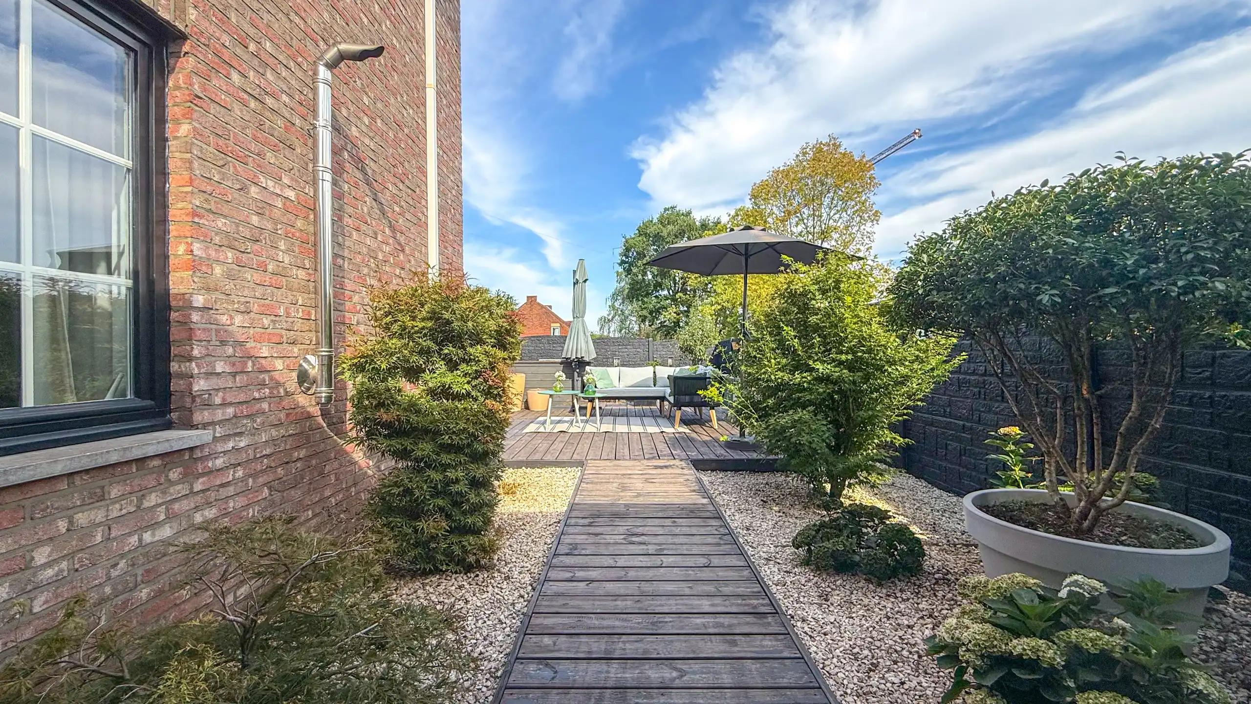 Ruime woning van 235m² met 4slpks, kelder en EPC B!  foto 55