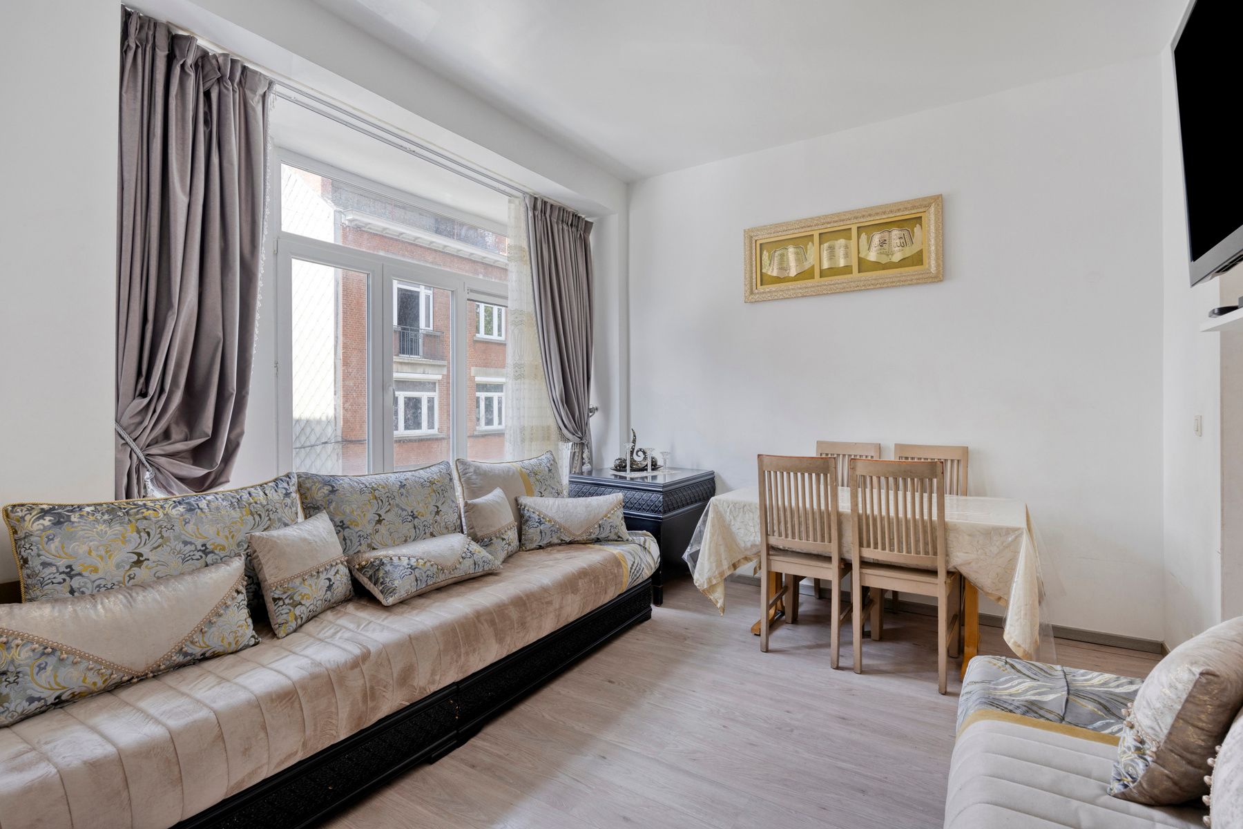 Instapklaar appartement met 2 slaapkamers  foto 4