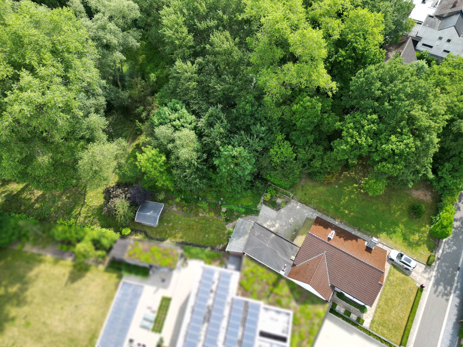 Woning met 2 SLPK, garages en riante tuin, op Toplocatie! foto 21