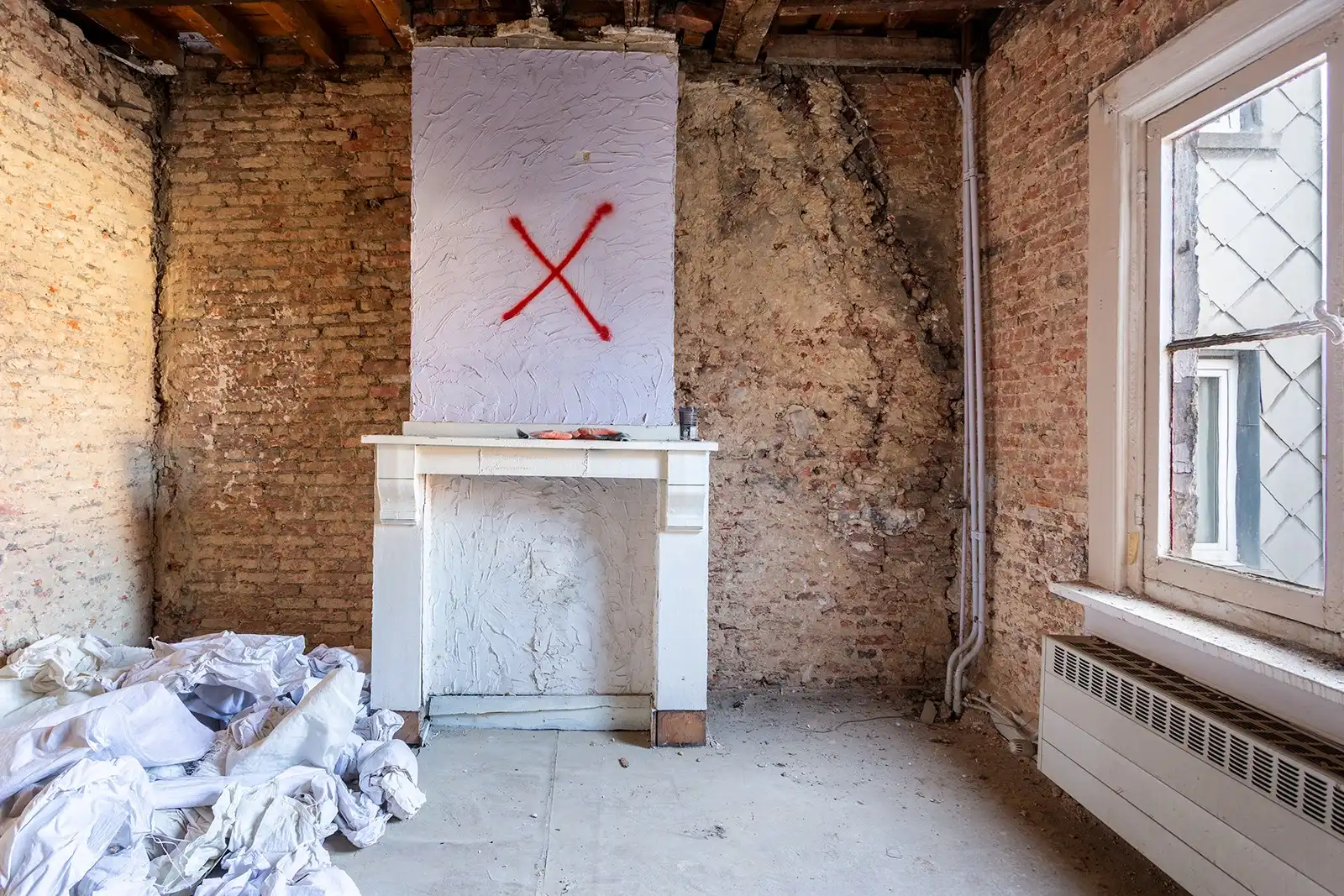 Ruime te renoveren woning met tuin en garage foto 15