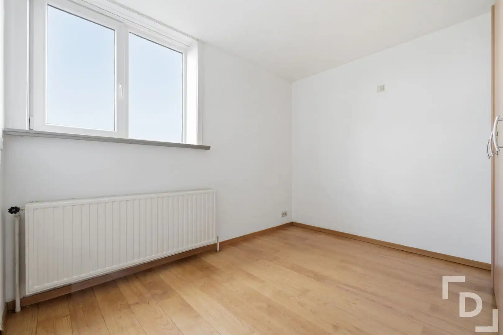 Studio met 2 staanplaatsen te koop met panoramisch zicht en enorm terras. foto 8