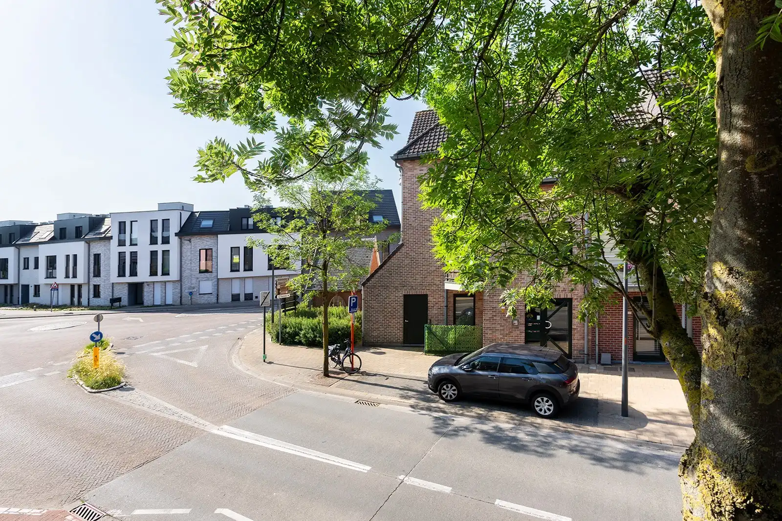 Gezellige woning met veel potentieel in groene buurt foto 21