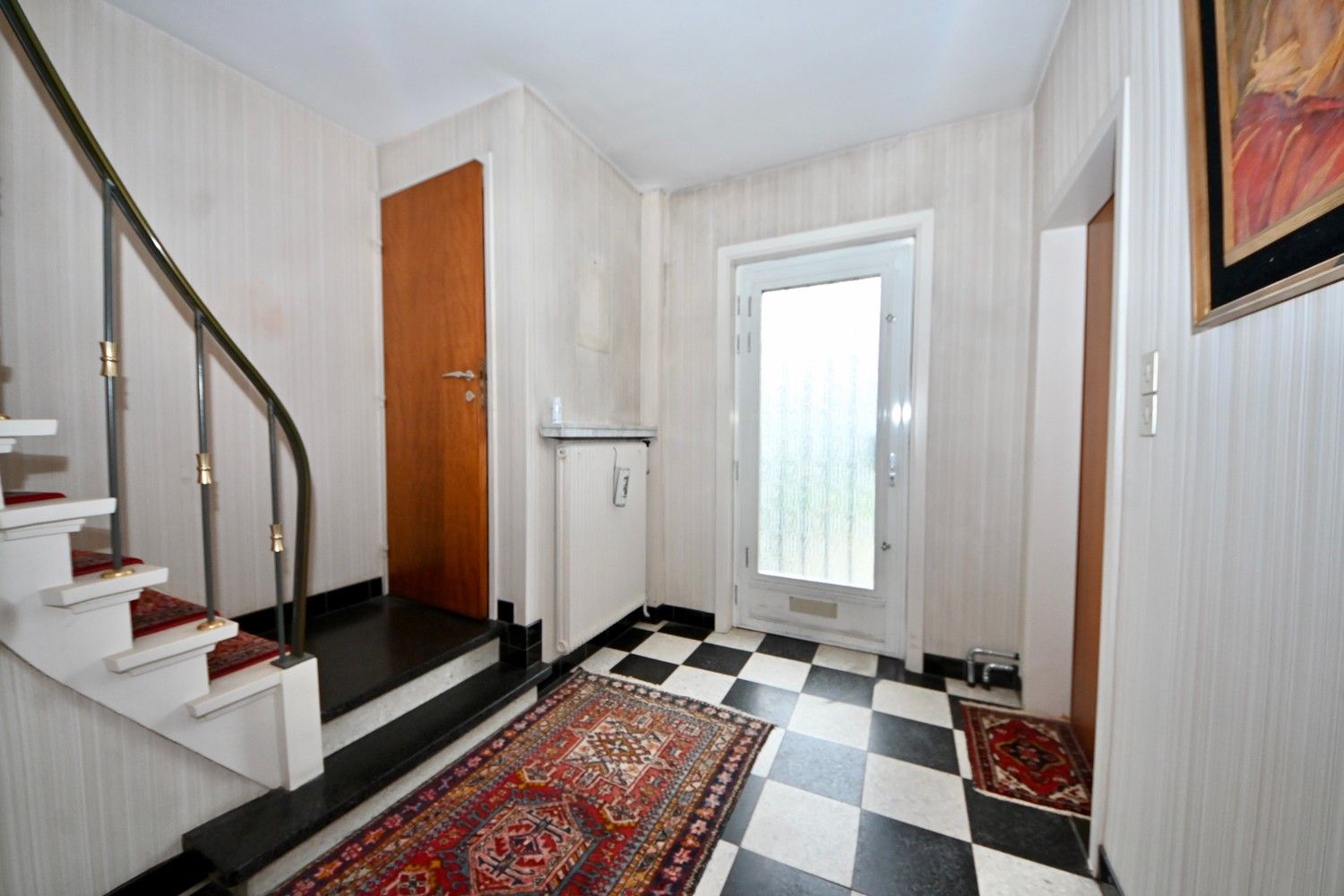 Half open bebouwing met 3 slaapkamers en garage foto 3