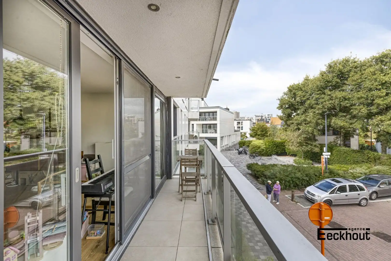 Instapklaar appartement in recente residentie nabij het strand te Mariakerke! foto 7