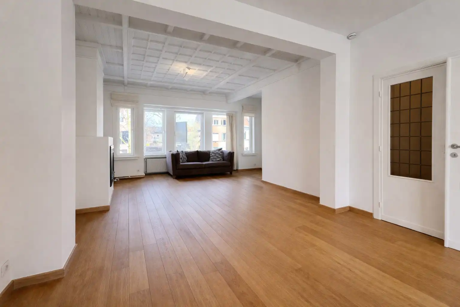 Ruime triplex met 3 slaapkamers in centrum Heist foto 3