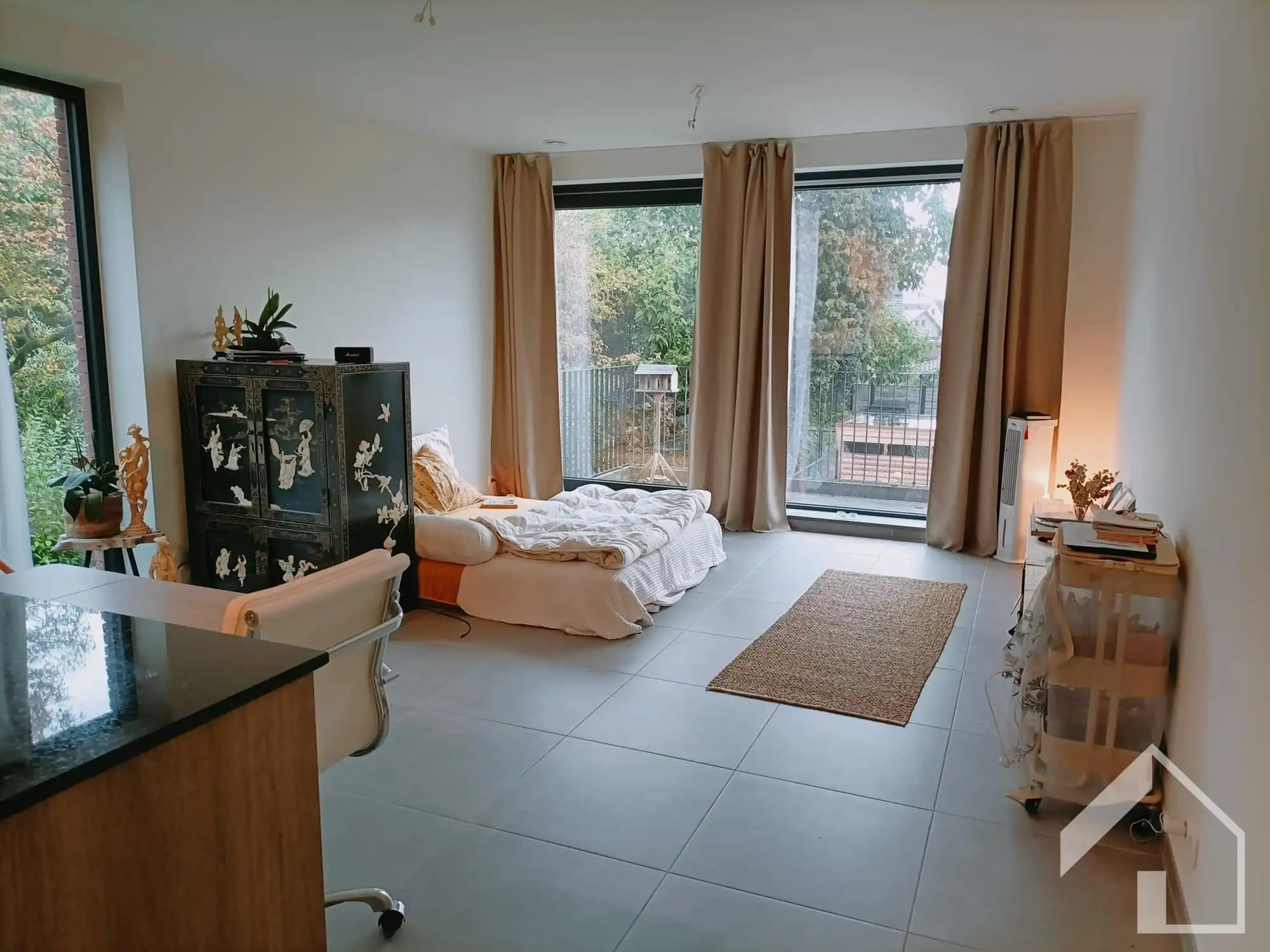 Nieuwbouwappartement op 1e verdieping met lift, 2 slaapkamers, autostaanplaats en kelder foto 3
