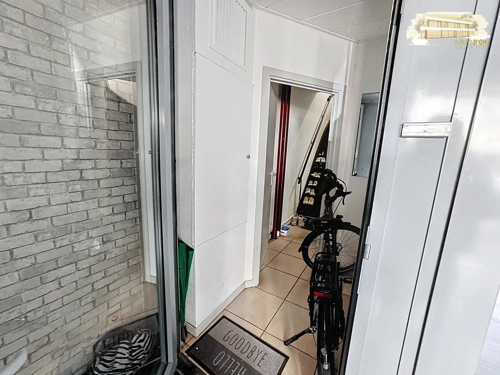 Te koop In hartje Brasschaat handelspand + duplex foto 13