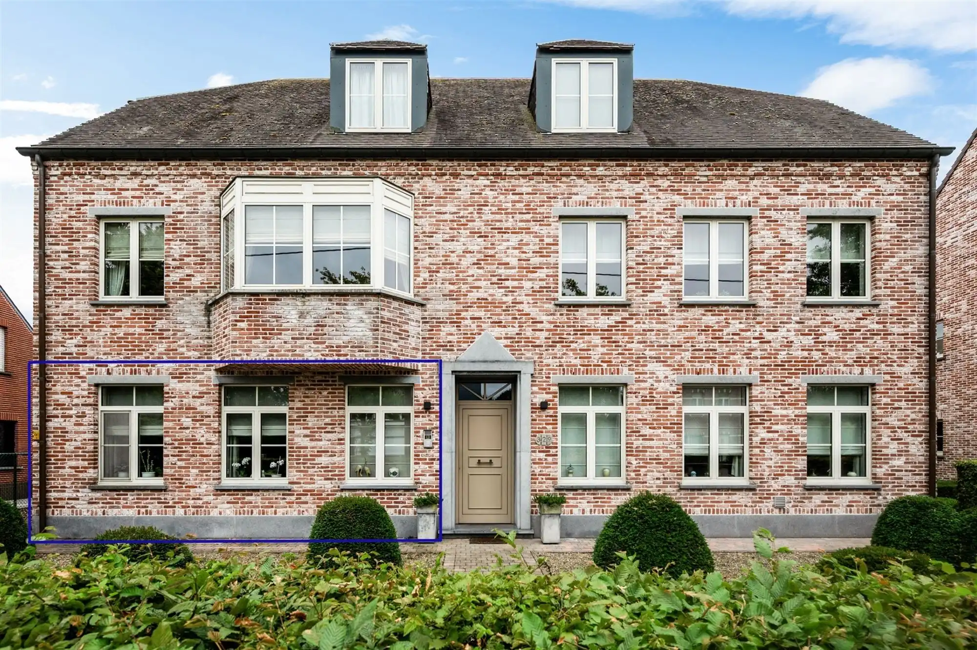 Verrassend ruim gelijkvloers appartement te Putte foto 2