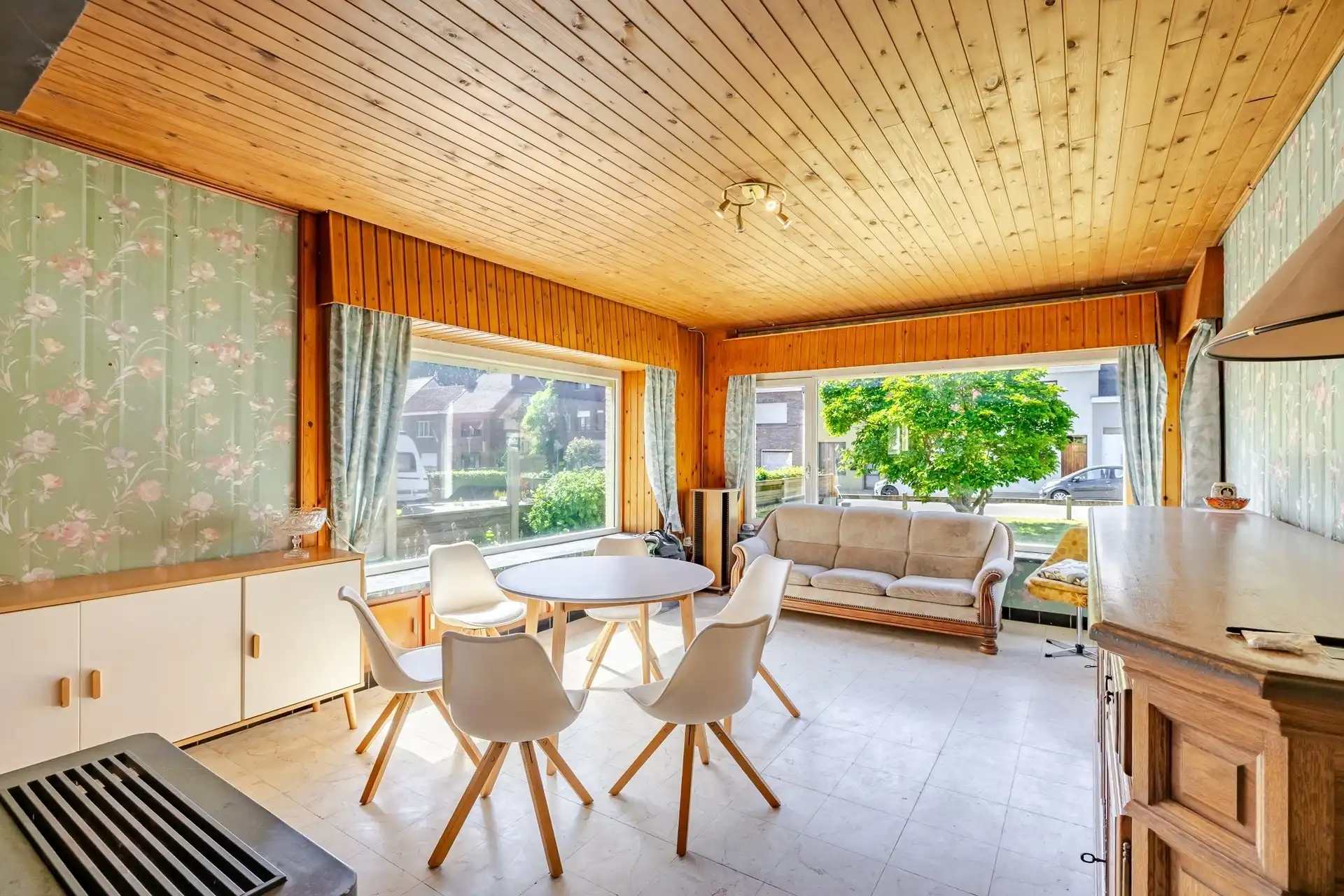 Interessante te renoveren bungalow in Massemen met groenzichten  foto 8
