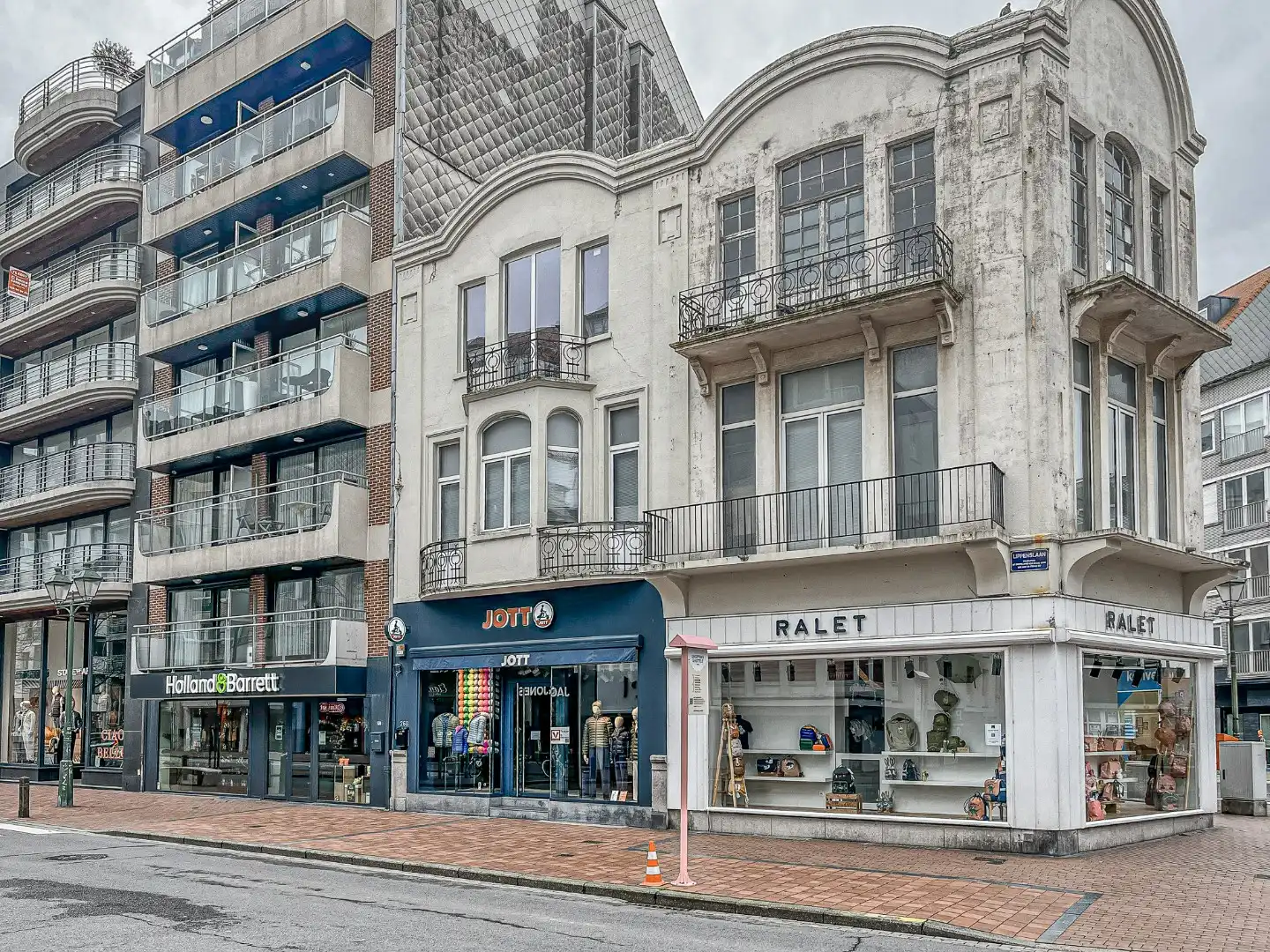 Handelsruimte te huur – Lippenslaan 260, Knokke-Heist ± 54 m² + kelder (Jott)  foto 5