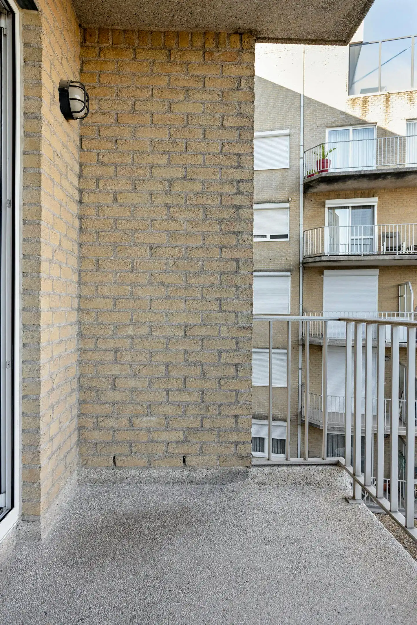 Appartement (97m²) te koop aan de Grote Markt in Kortrijk. foto 13