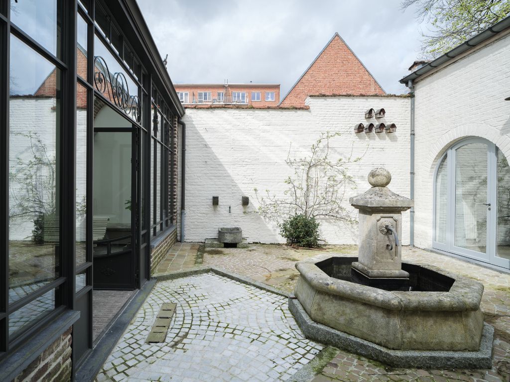 Omgeving Citadelpark – 'Atelier Vanaise' exceptionele schilderswoning met 2 slaapkamers, orangerie, stadstuin en achtergelegen huisje met 1 slaapkamer. foto 18