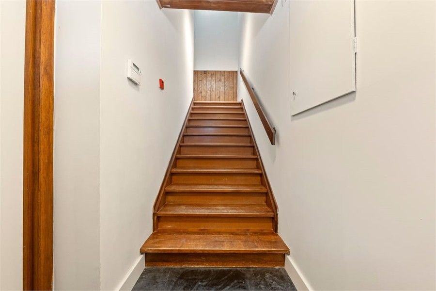 RUIM INSTAPKLAAR APPARTEMENT MET RUIM TERRAS IN HET CENTRUM VAN SINT-TRUIDEN foto 5