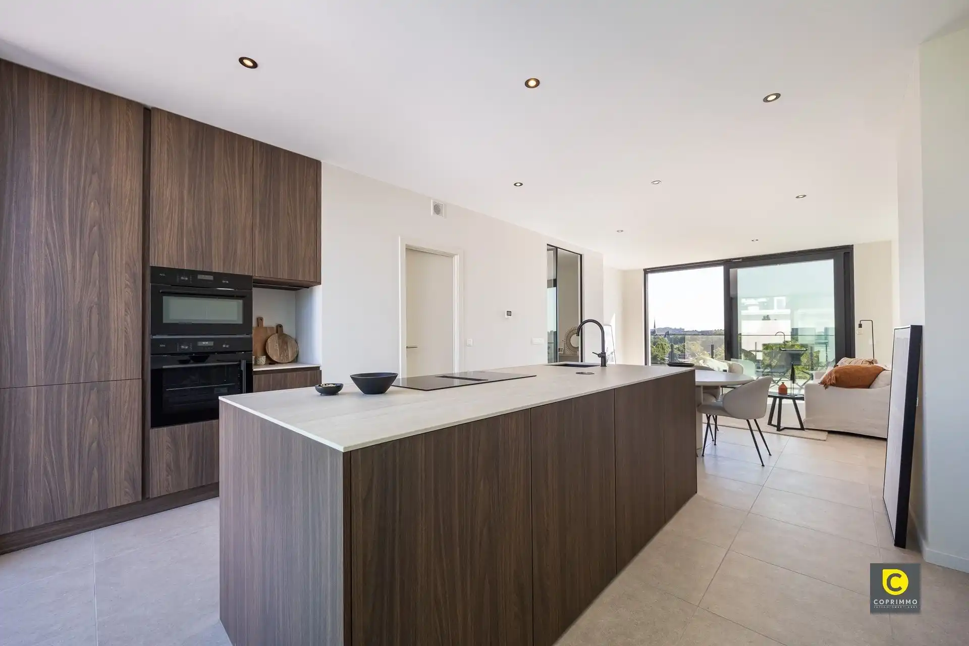 Luxueus nieuwbouw penthouse met giga terras foto 10