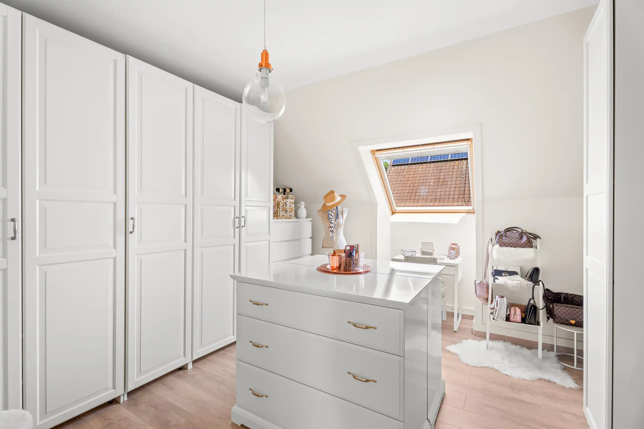Prachtige villa met zwembad, 5 slpk en bureau te Wetteren foto 13