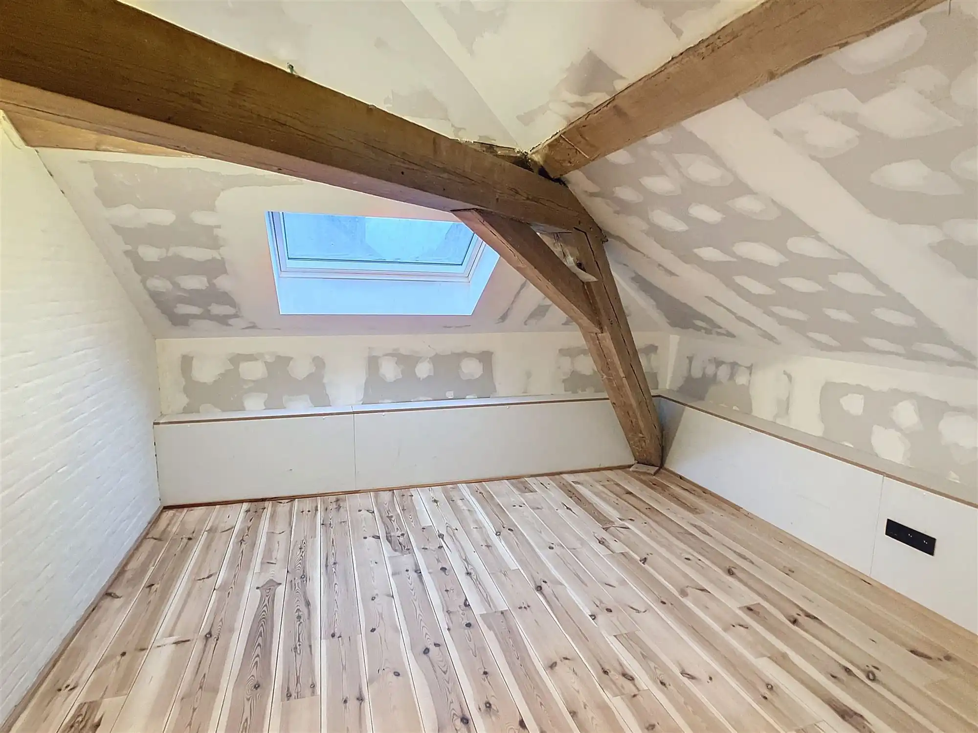 Unieke kantoor- of commerciële ruimte/ POP-UP mogelijk (Huurprijs + 21 % btw). foto 20