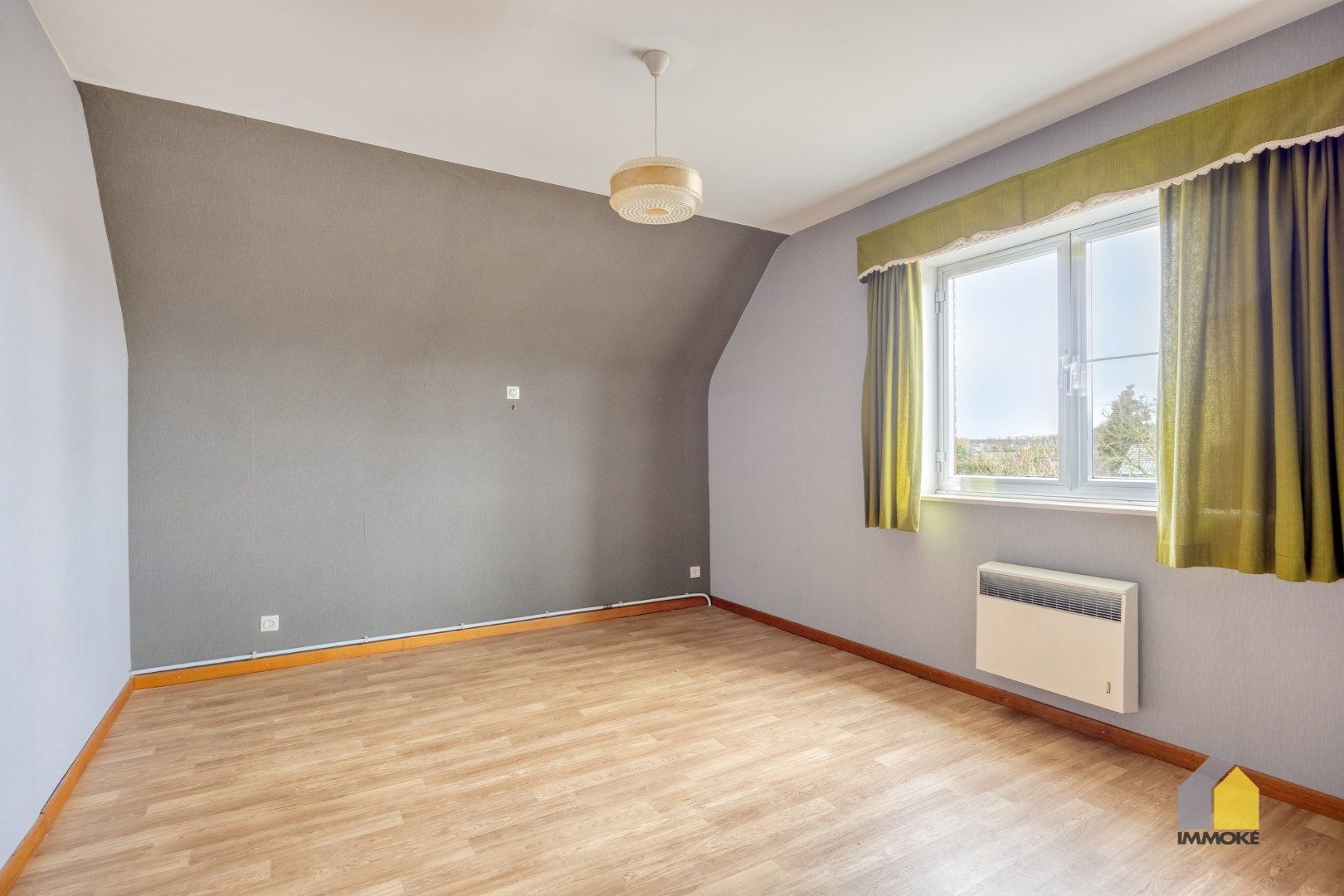 Neeroeteren: Op te frissen, vrijstaande woning op 8 a 53 ca met 5 slpks. foto 19