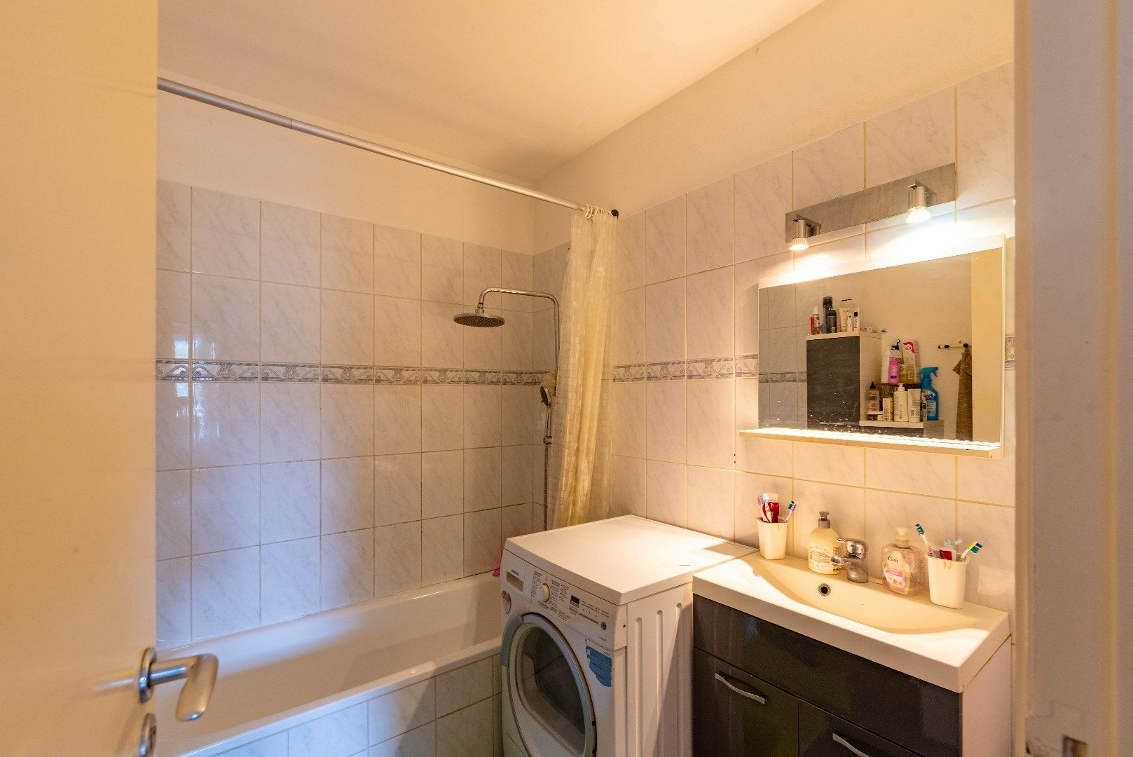 Ruim appartement met 3 slaapkamers foto 10