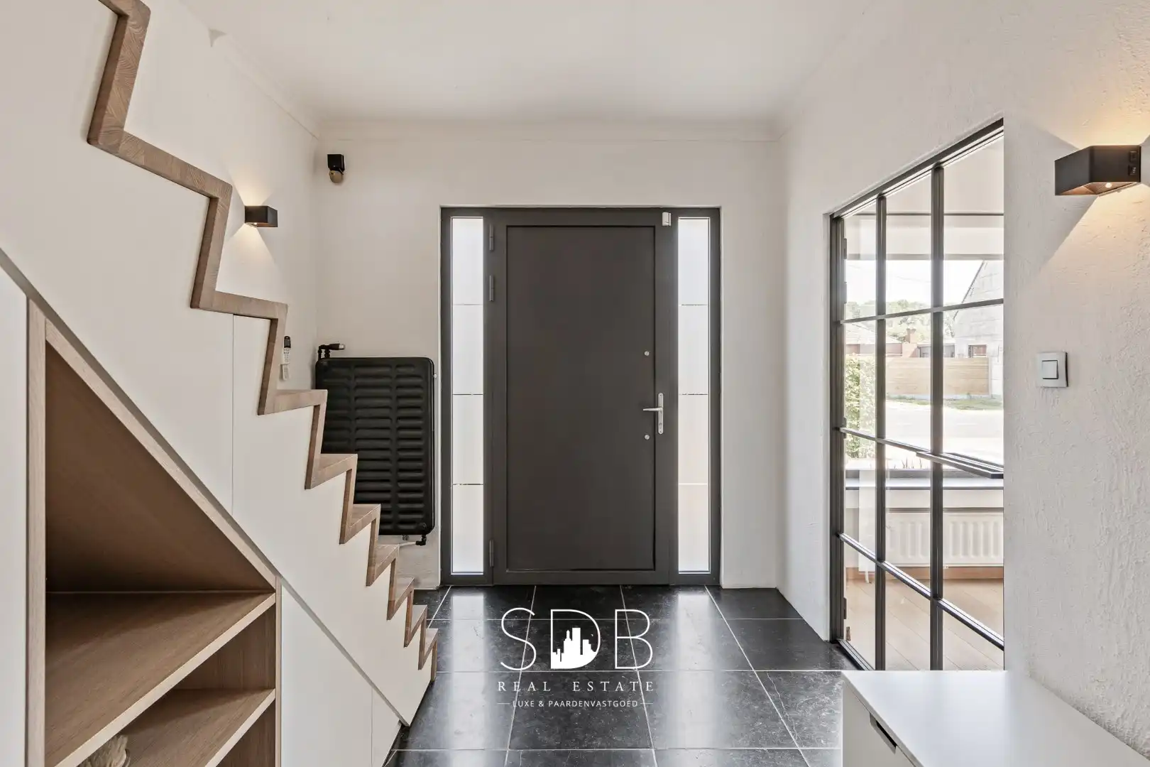 IN OPTIE : Prachtige hedendaagse villa met gezinstuin en zwembad op 1.387m² foto 4