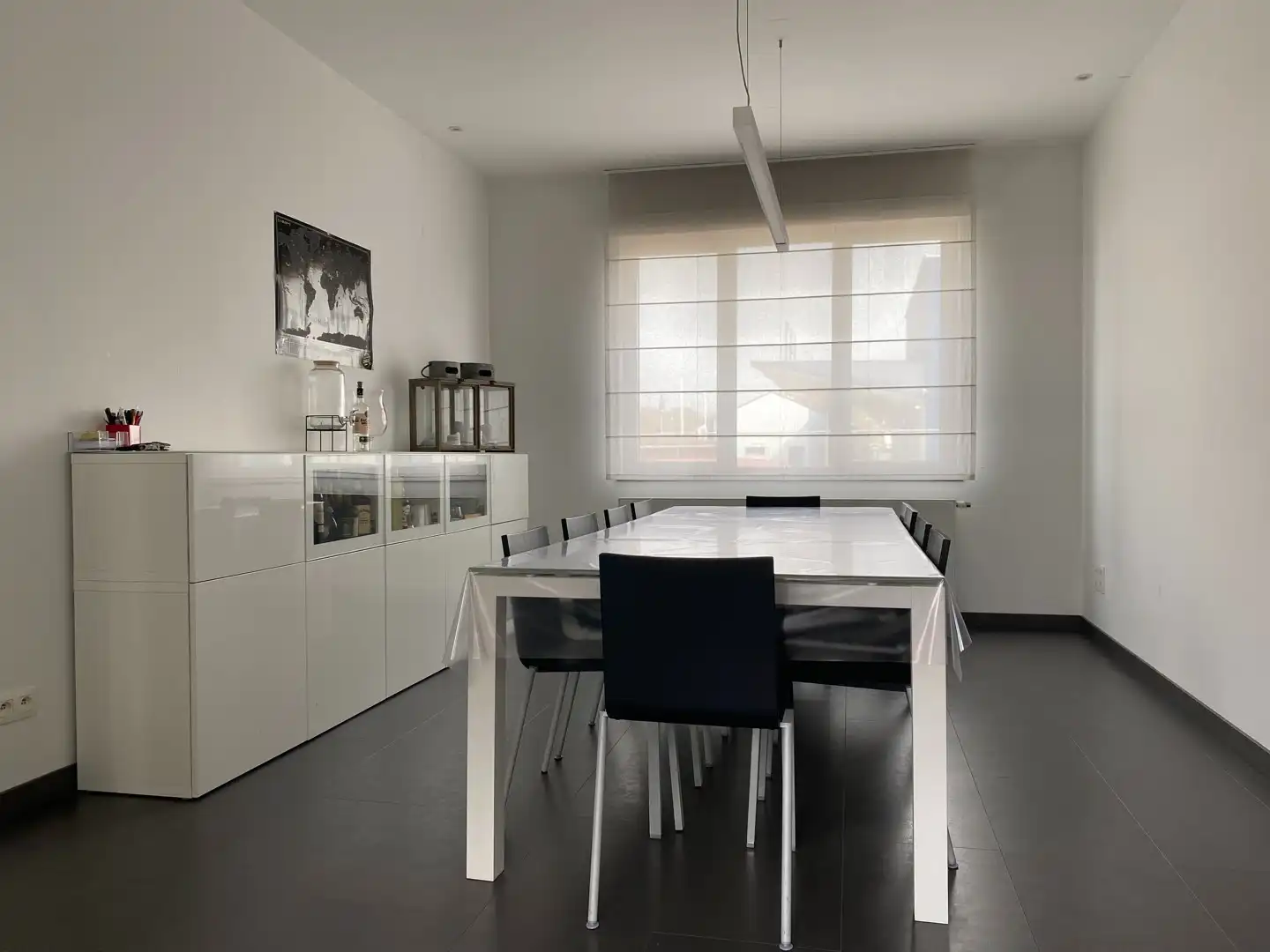 Karaktervolle gerenoveerde woning met garage en tuin foto 3