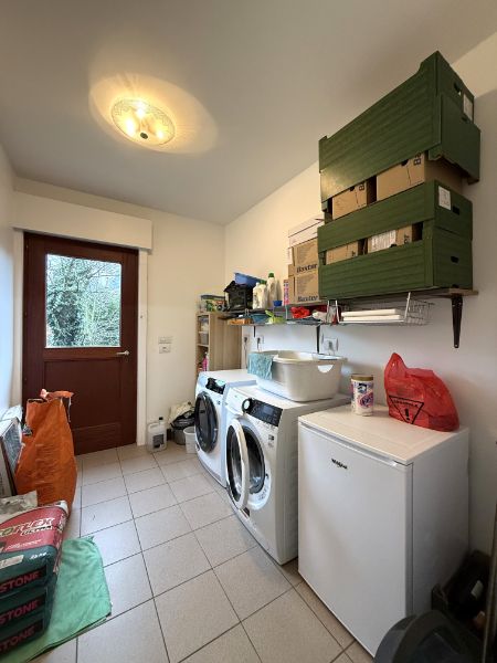 Instapklare halfopen woning met tuin nabij Sint-Pietersstation foto 17