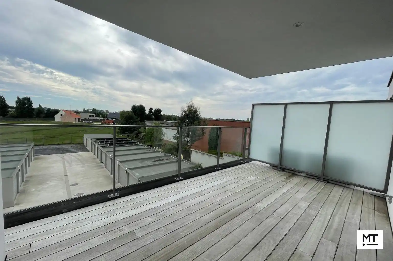 Ruim 2-slaapkamerappartement met dubbele terrassen en prachtig uitzicht foto 10