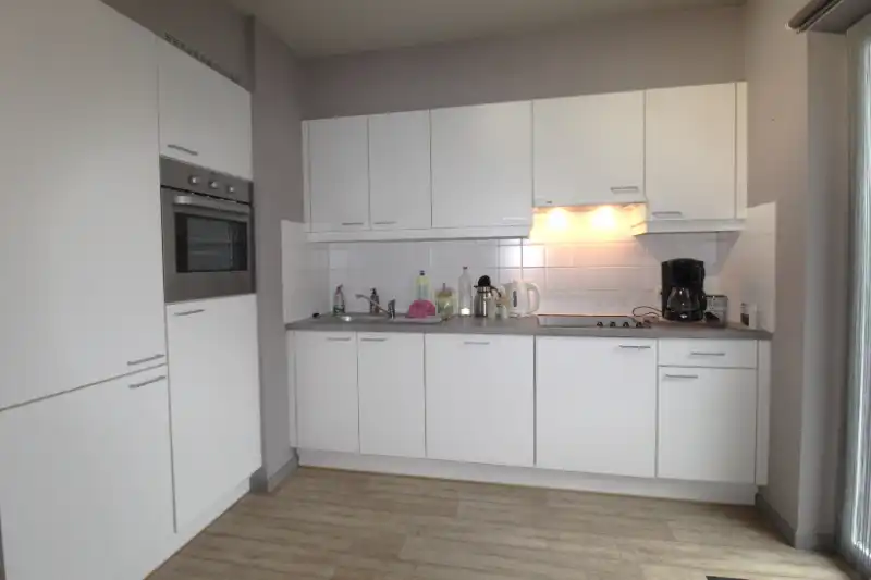 Gelijkvloersappartement met tuin te huur in Rumbeke foto 5