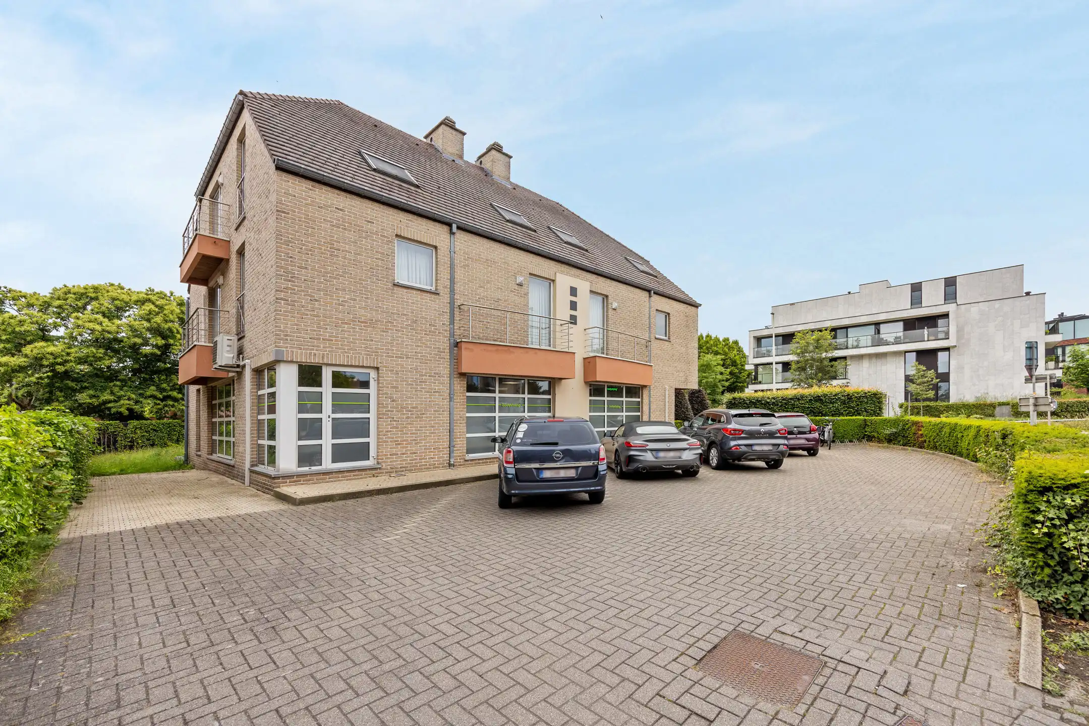 Centrale residentie met handelsruimte te Bilzen foto 38