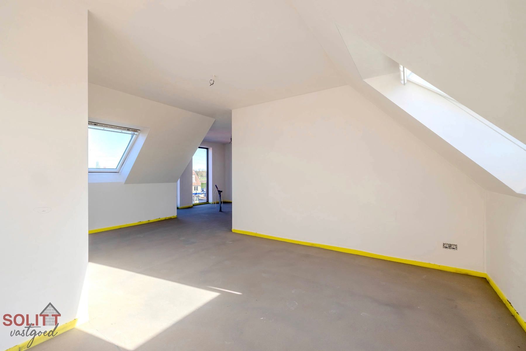 Penthouse met 3 slpk, terras (40m²) en bovengrondse parking foto 10