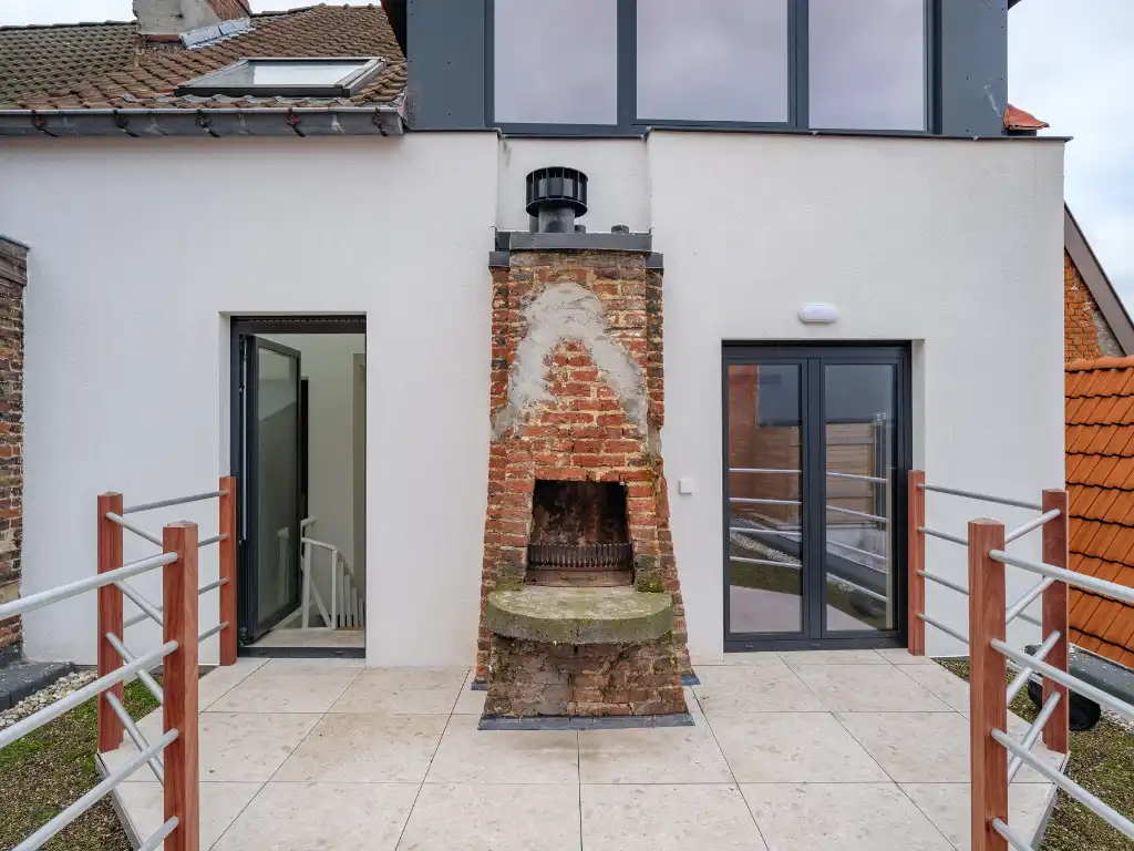 Stijlvol duplex appartement met 2 slaapkamers en terras, centraal gelegen in het bruisende centrum nabij alle belangrijkste straten en pleinen van Gent. foto 13
