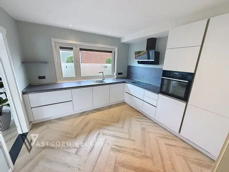 Woning met 3 slaapkamers op uitzonderlijk perceel van 1,63 hectare in groene omgeving foto 9