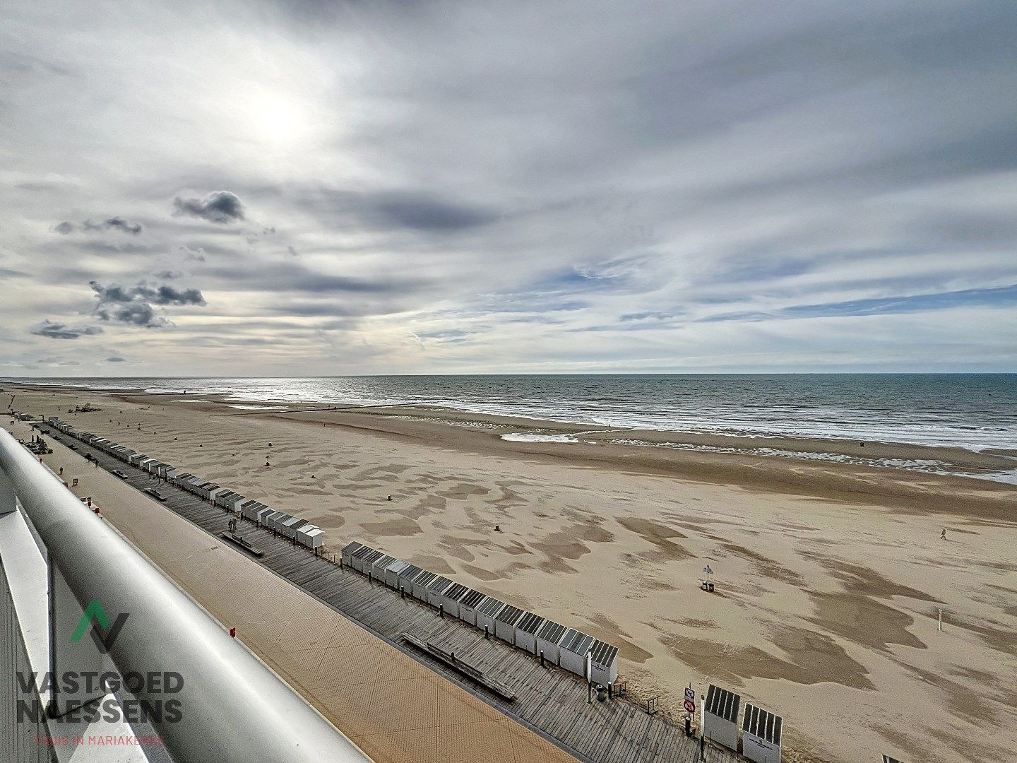 SCHITTEREND HOEK-APPARTEMENT MET PANORAMISCH ZICHT foto 24