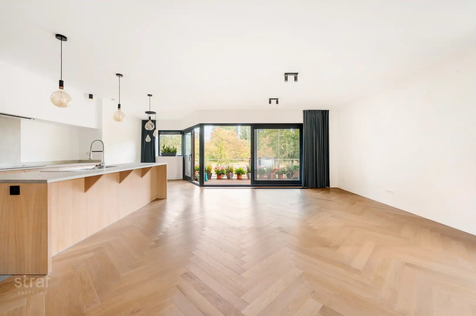 Groot 3 slpk appartement met 2 terrassen foto 3