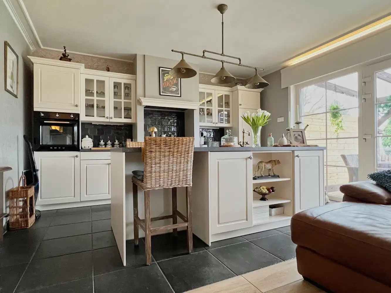 Instapklare, vernieuwde woning met zonnige tuin (821m²)! foto 6