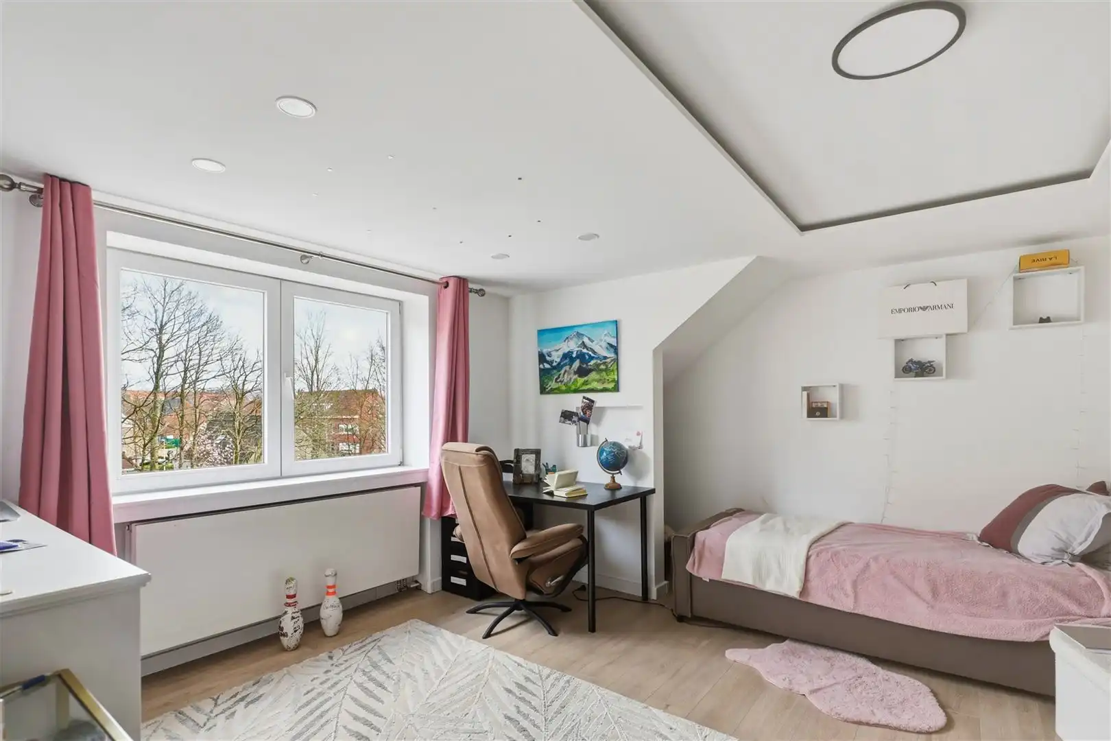 Volledig gerenoveerde gezinswoning met 5 slaapkamers foto 16