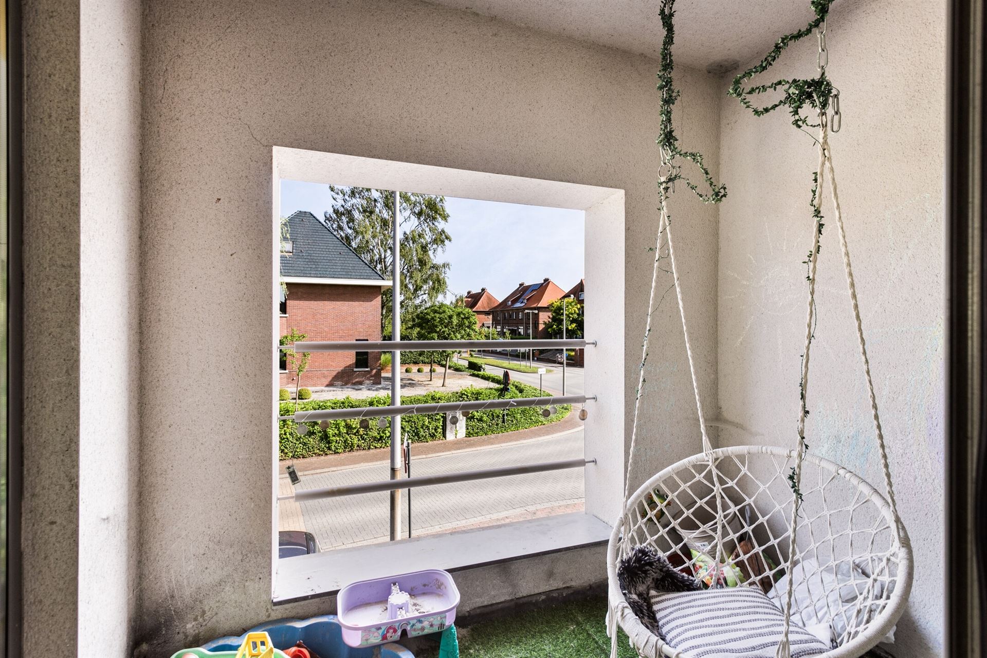 2 duplex-appartementen en 2 handelspanden in het centrum  foto 3