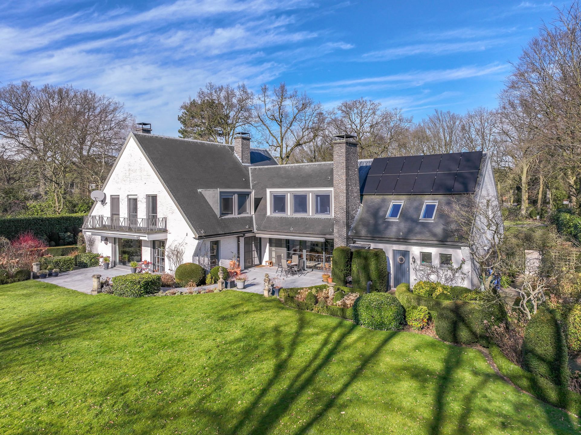 Op te frissen ruime villa op prachtig perceel op topligging! foto 17