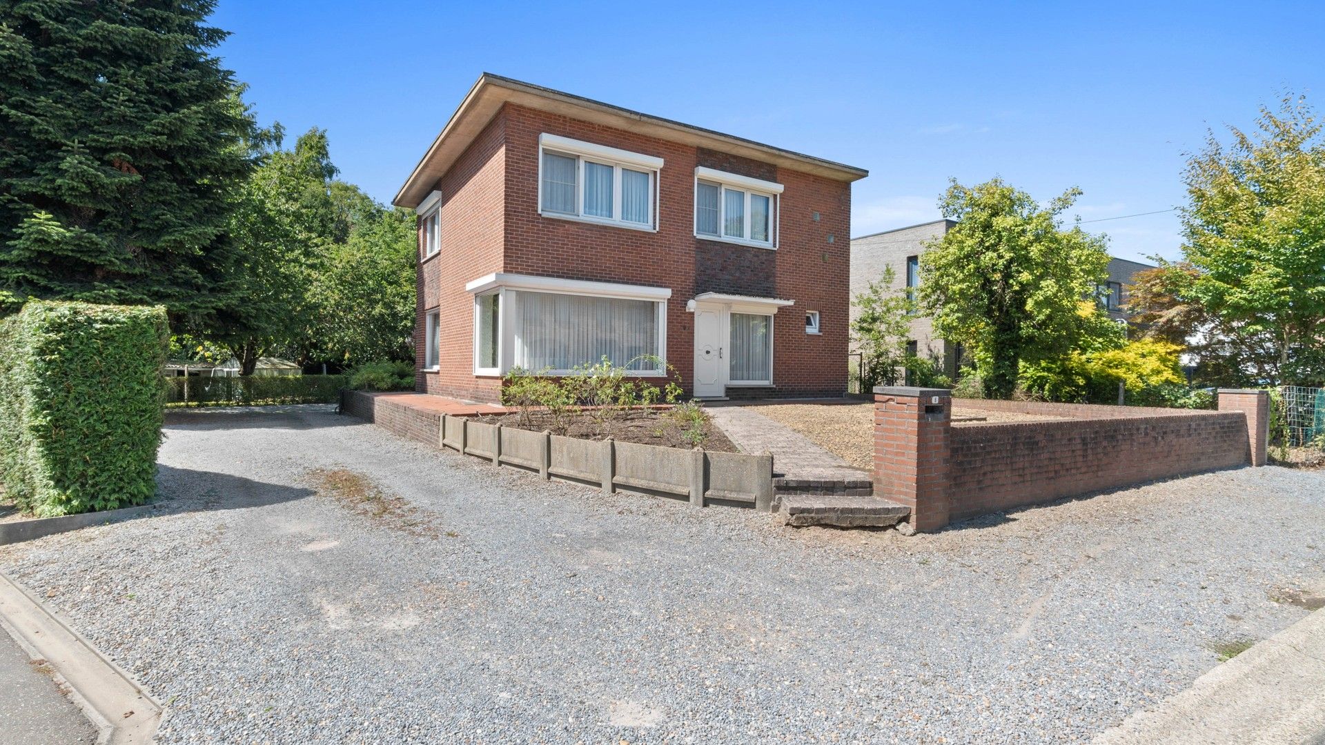 Hoofdfoto van de publicatie: Vrijstaande woning op perceel van 9a 37ca