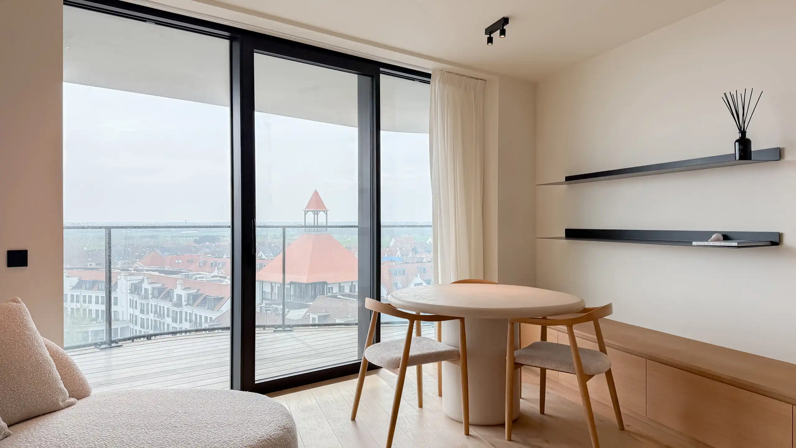 Luxueus appartement met panoramisch uitzicht in “The Tower” foto 10