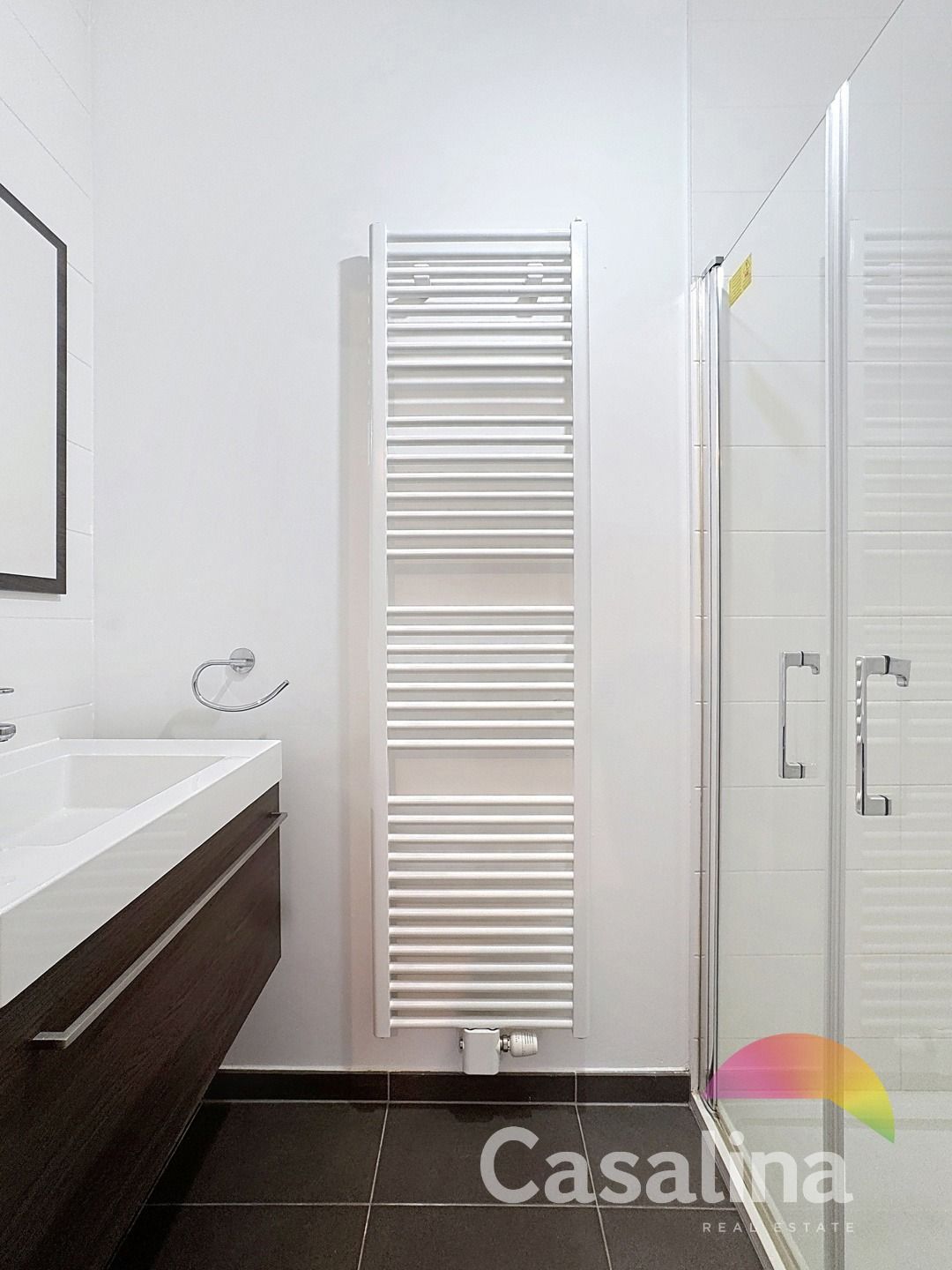 Prachtig 3-slaapkamerapp. met terras en parking (EPC: A-) foto 14