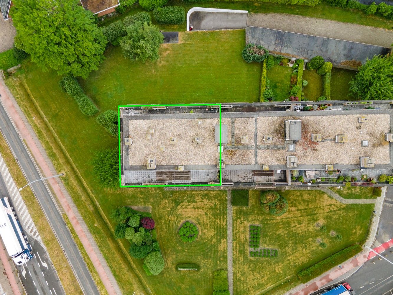Prachtig verzorgd penthouse met 3 slaapkamers en 360° terras te Lier foto 21