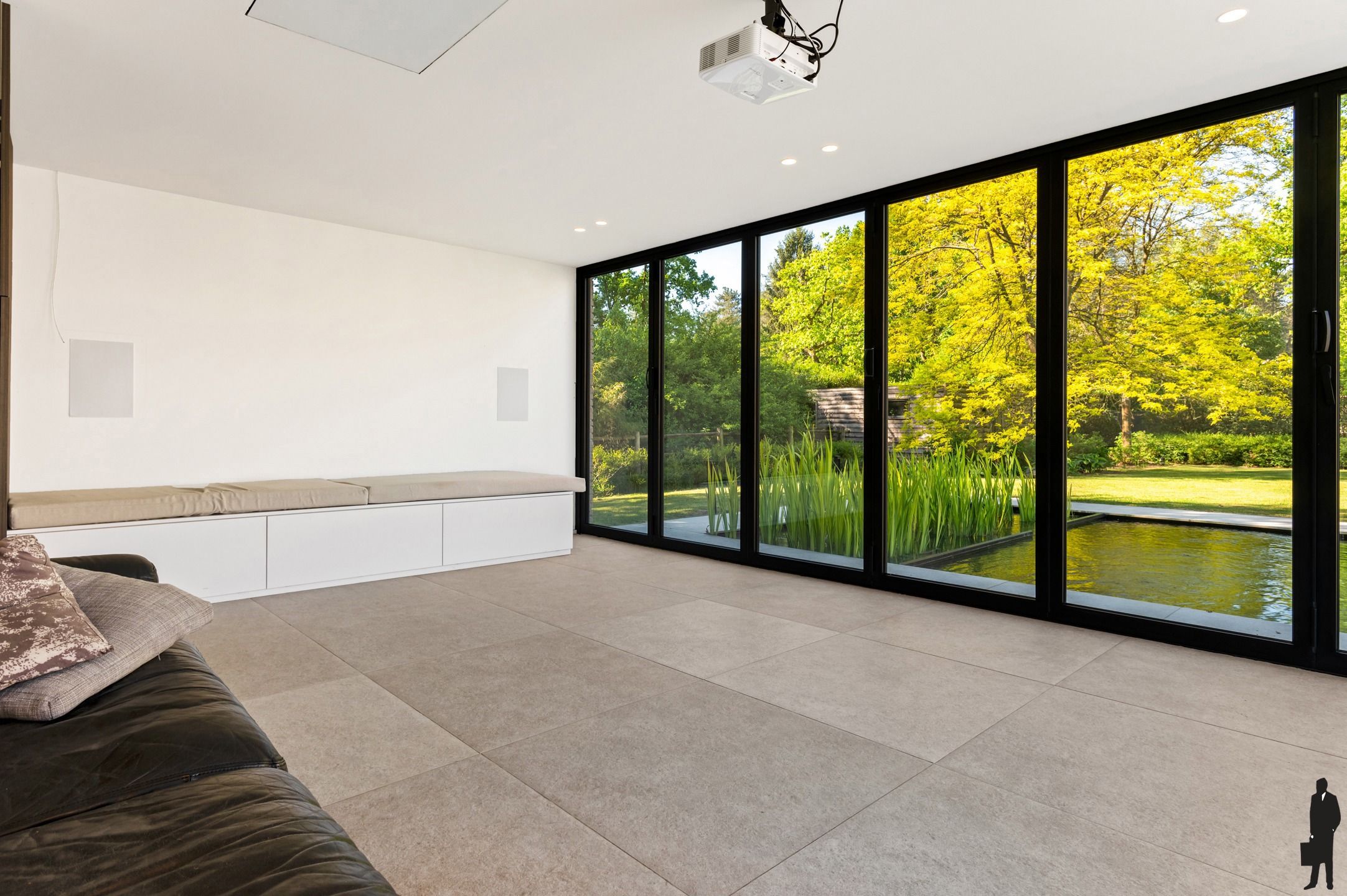 Luxueuze villa te koop in doodlopende straat foto 28