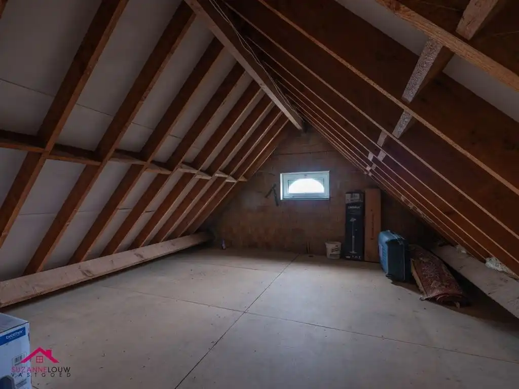 Charmante vrijstaande woning foto 44