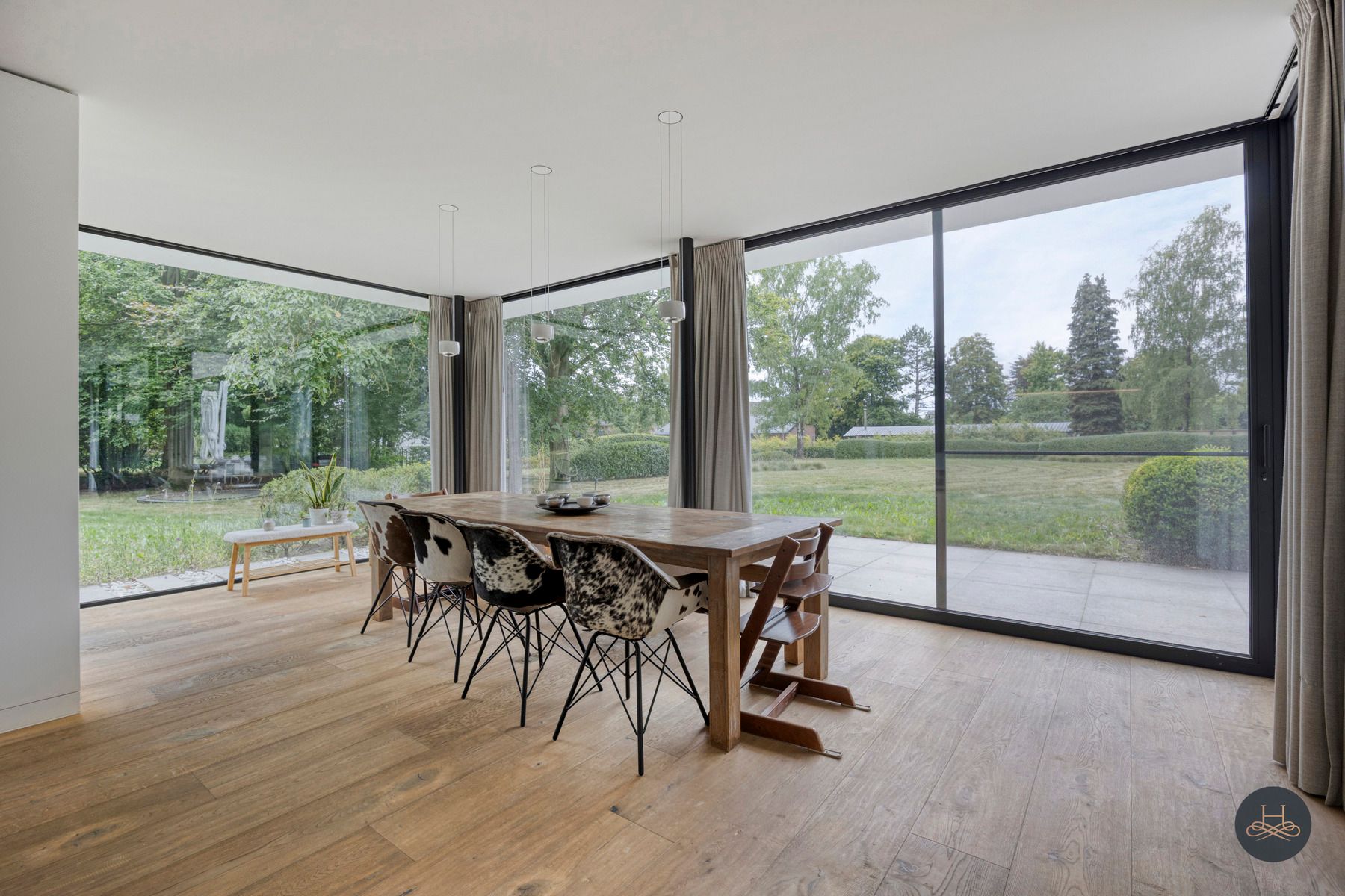 Prachtige, rustig gelegen villa met praktijk en royale tuin foto 17