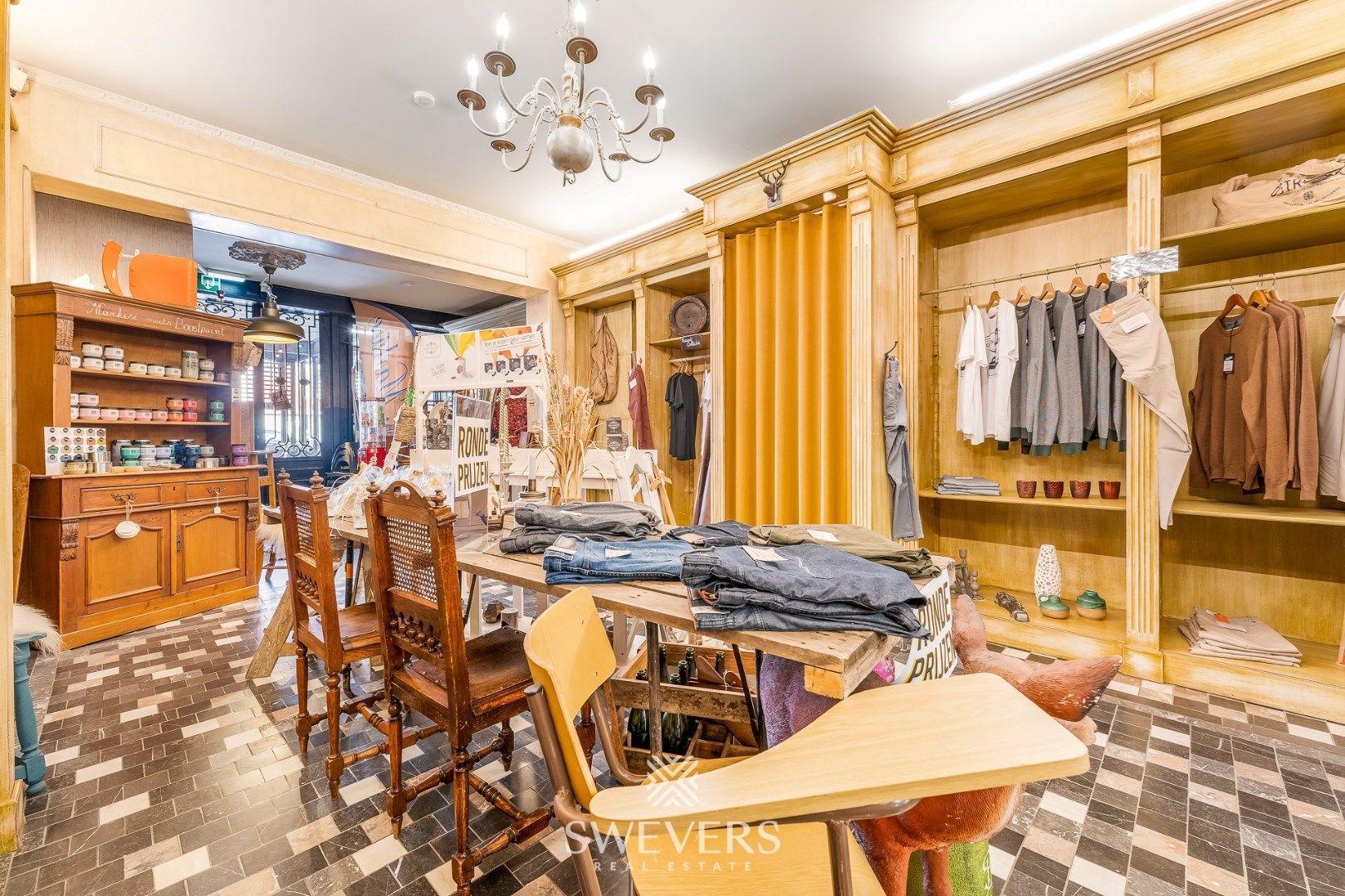Handelsruimte van 187m² met terras en berging centrum Leopoldsburg foto 9
