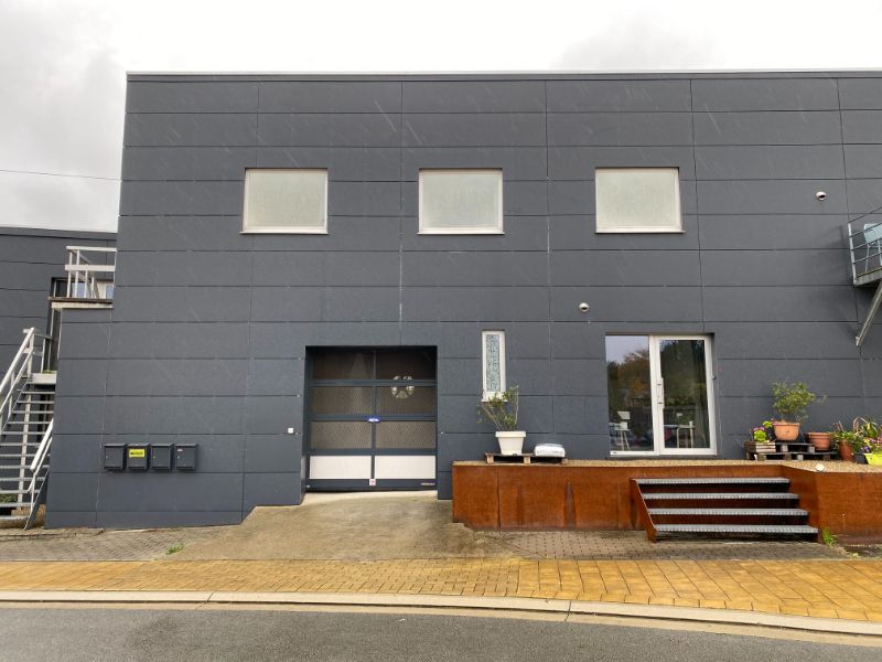 --- NIEUW --- Garage / overdekte autostaanplaats te huur te Lemberge. foto 3