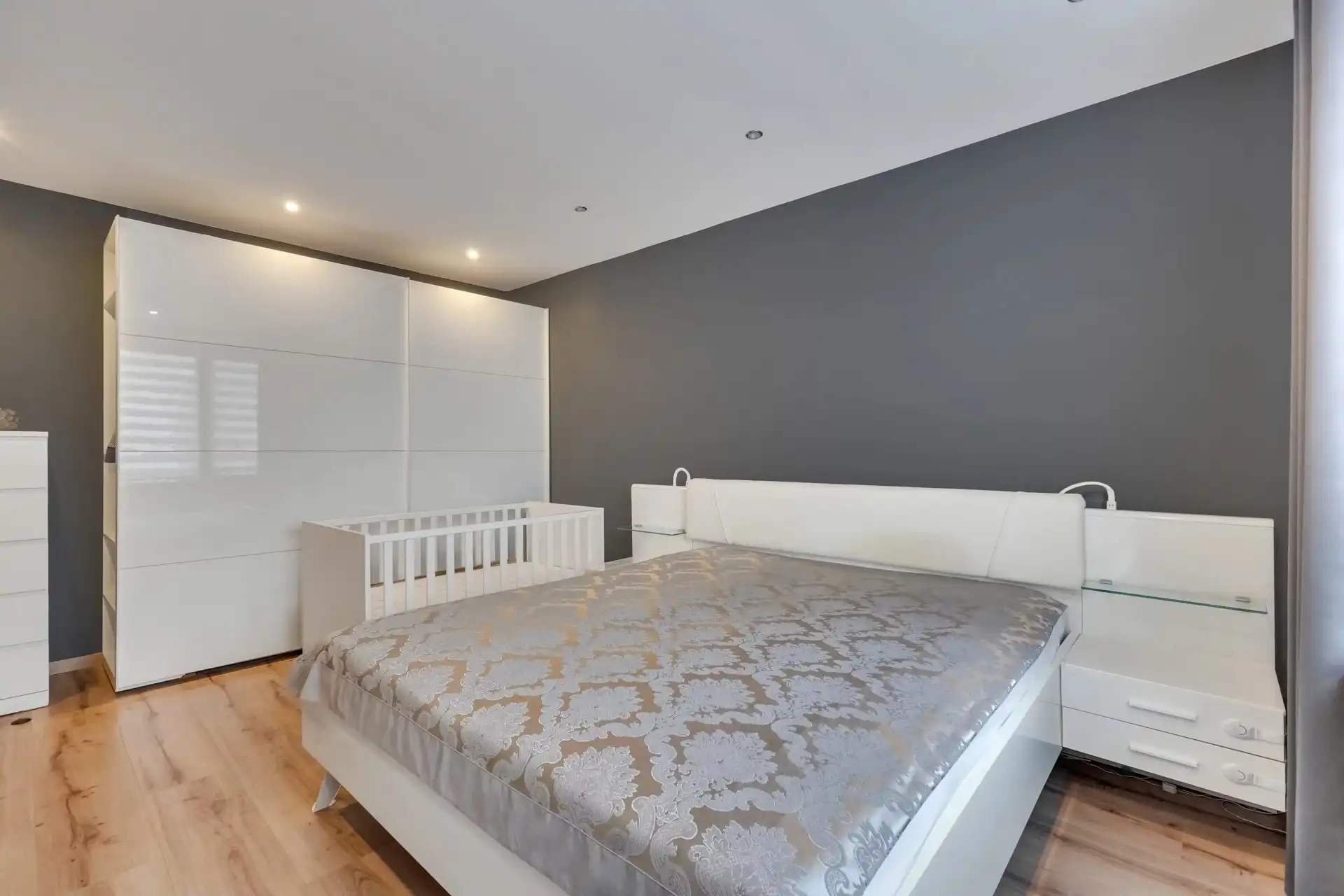 Commercieel pand met woning/ investeringsvastgoed foto 3