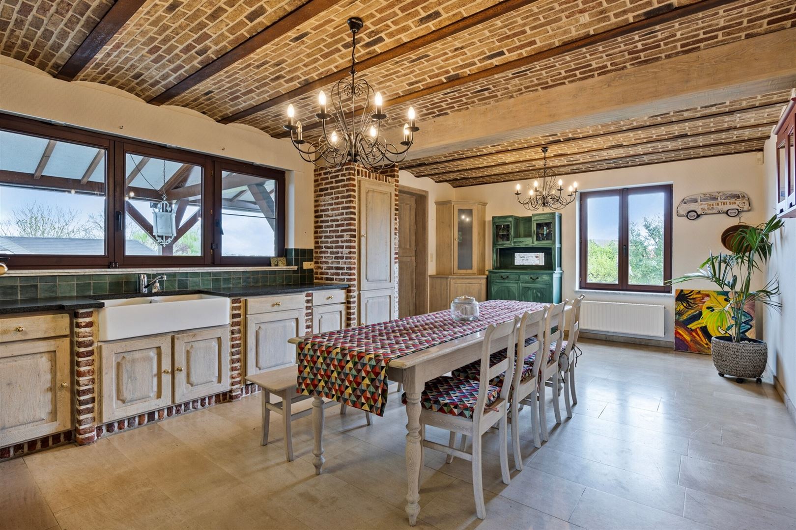 Exclusieve Villa met Luxe afwerking en idyllische tuin. foto 14