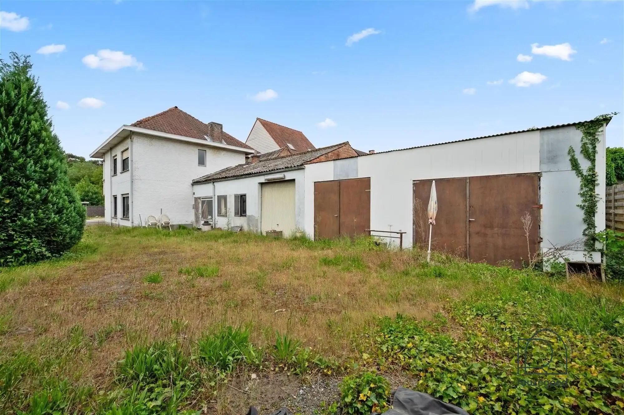 Te renoveren huis (382m²) met mogelijkheid tot 2 bouwgronden foto 5